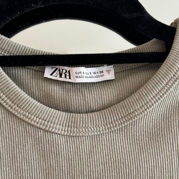 2pcs Basic rib tank top slightly cropped - Picture 6 of 8